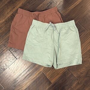 Set of 2 lululemon bowline shorts